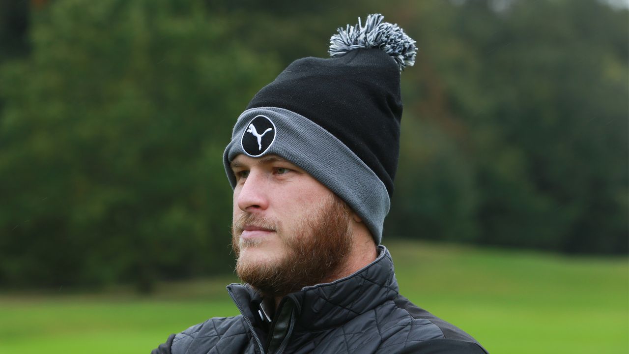 10 Essential Winter Golf Items