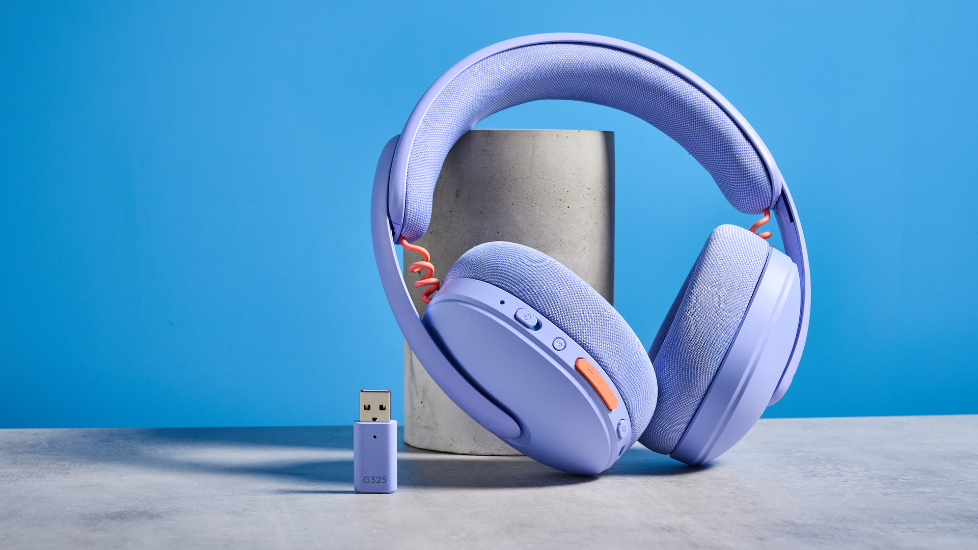 A lilac Logitech G325 Lightspeed wireless gaming headset