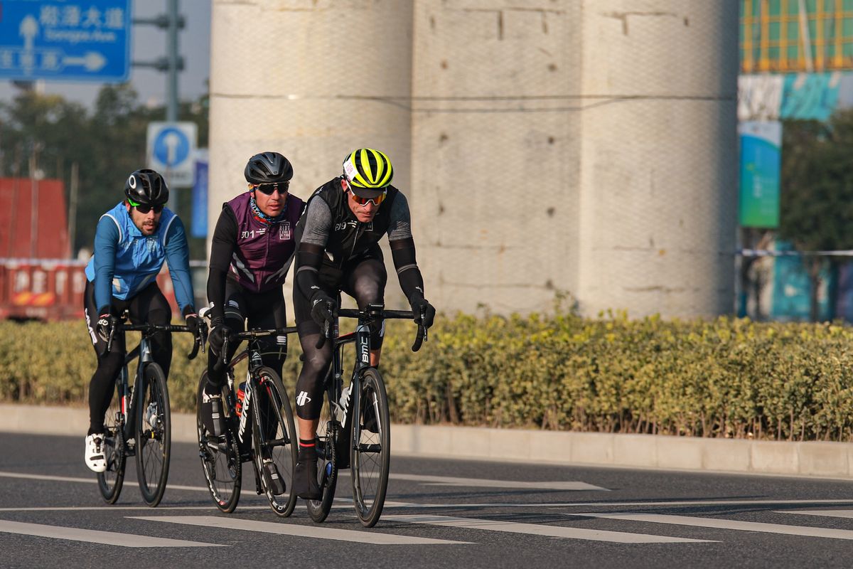 2000s throwback: George Hincapie leads Gilberto Simoni and Oscar Freire