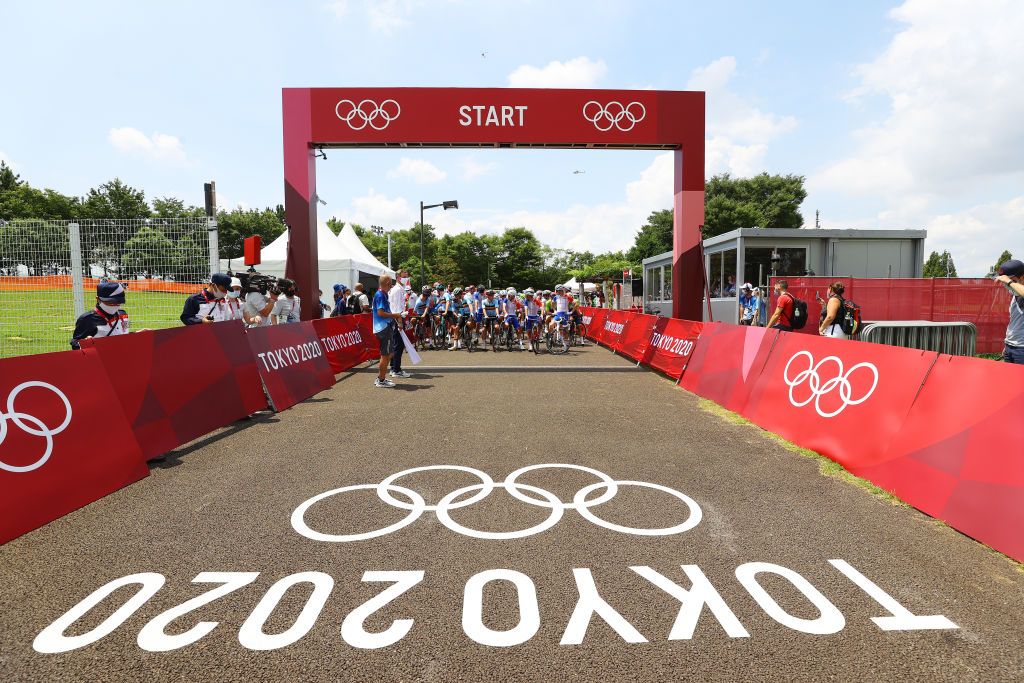 OYAMA JAPAN JULY 24 A general view the peloton prior to the Mens road race on day one of the Tokyo 2020 Olympic Games on July 24 2021 in Oyama Shizuoka Japan Photo by Tim de WaeleGetty Images