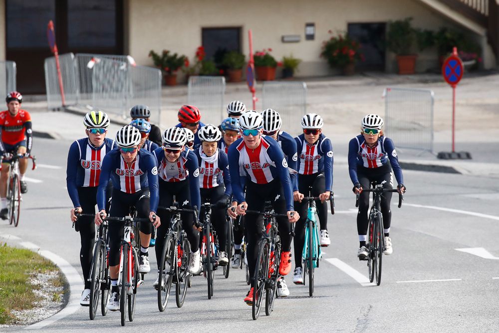 Team USA riders en masse in Innsbruck