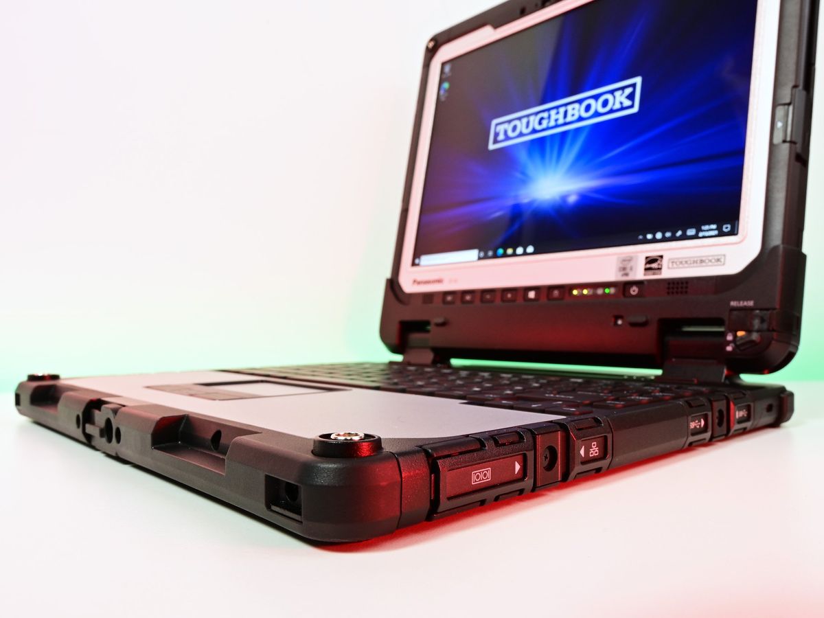 Panasonic Toughbook 33 2021 Side