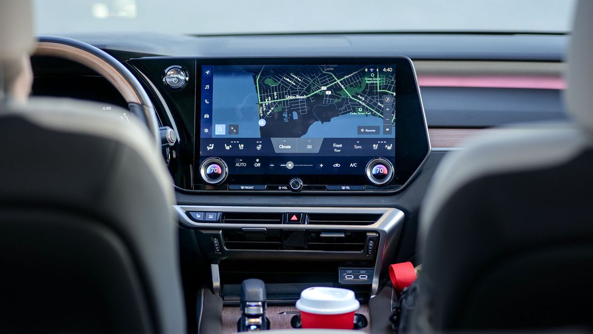 2024 Lexus RX450h+ Luxury PHEV test drive.