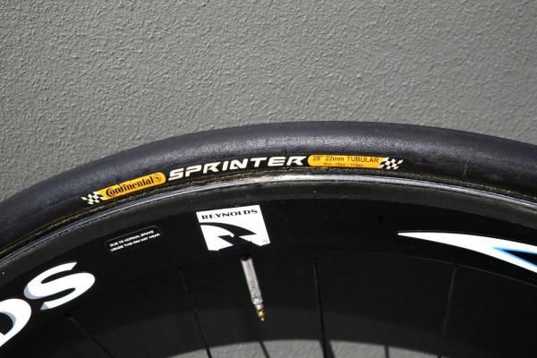 Crawford's Reynolds DV46T UL wheelset was dressed with Continental Sprinter 22mm tubulars.