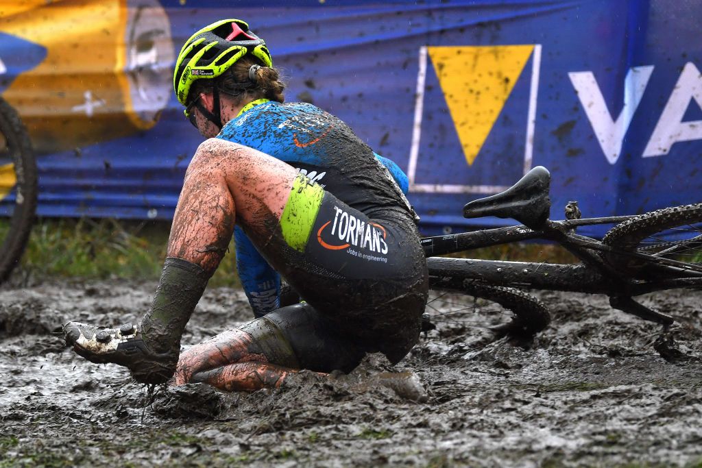 BOOM BELGIUM DECEMBER 04 Zoe Backstedt of The United Kingdom and Team TormansAcrog falls on a muddy sector during the 7th Superprestige Cyclocross Boom 2021 Womens Elite SPBoom Superprestige2022 on December 04 2021 in Boom Belgium Photo by Luc ClaessenGetty Images