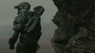 Master Chief (Pablo Schreiber) standing on Sanctuary in Halo season 2 episode 1
