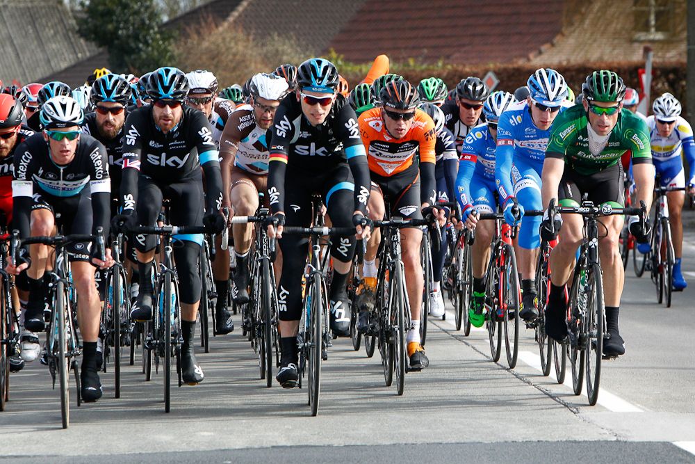 Team Sky leads the Hey Nieuwsblad field.