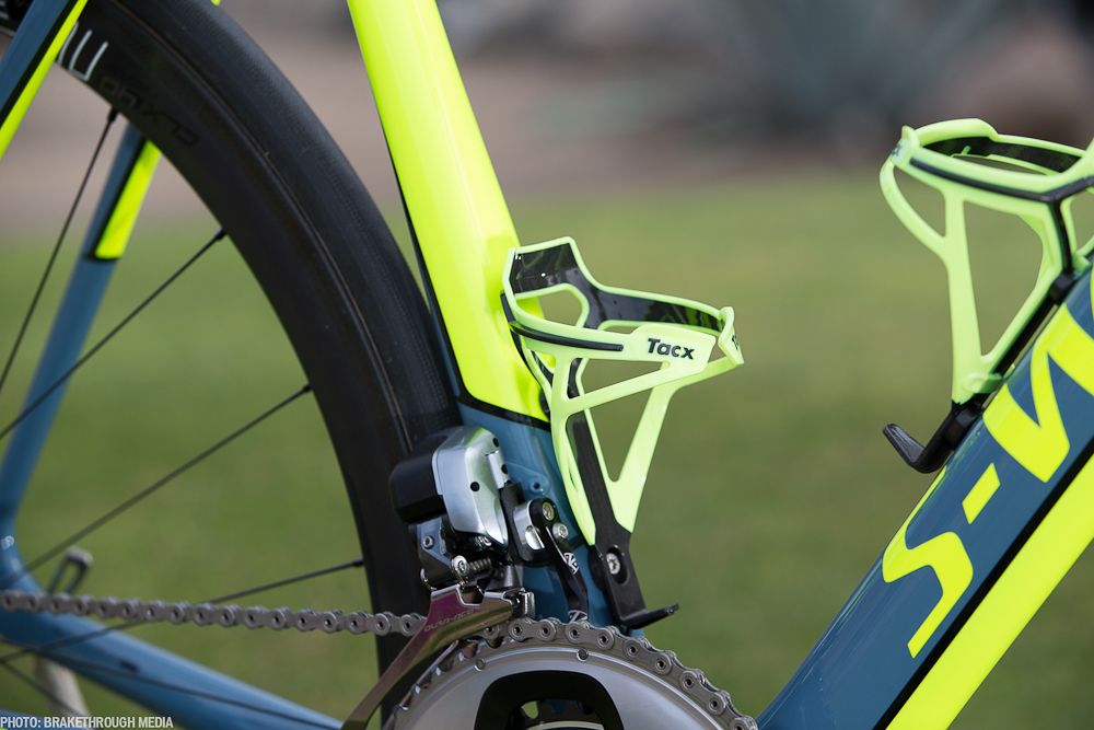 Tacx supplies the cages.