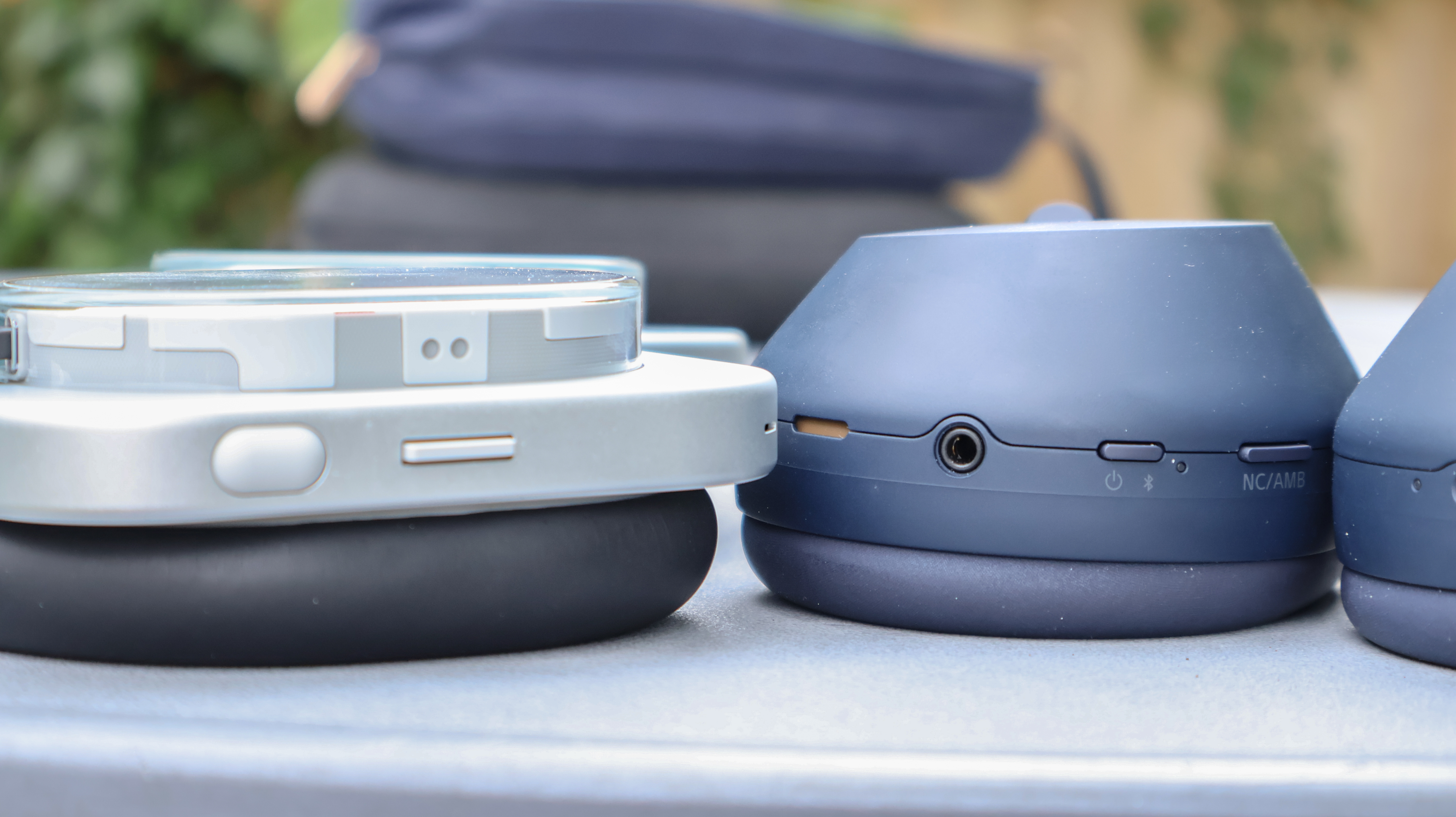Nothing Headphone (1) vs Sony WH-1000XM5