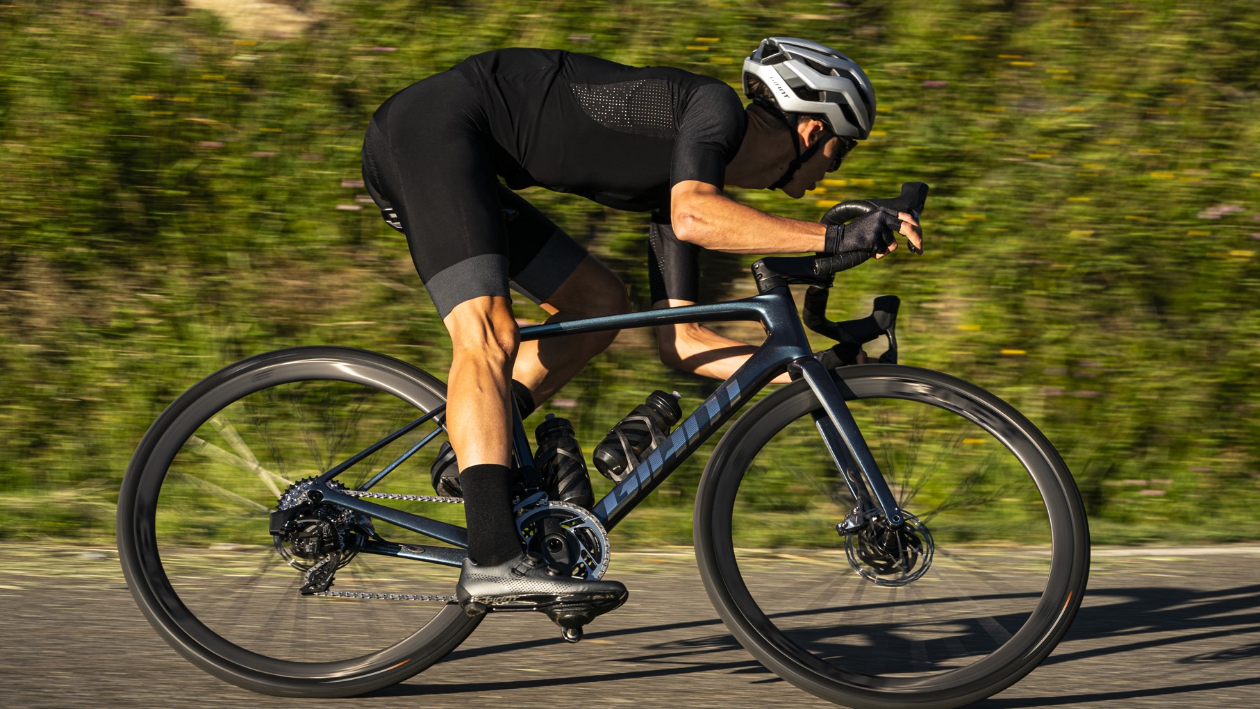 Giant defy advanced frame weight hot sale