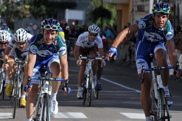 Jonathan Hivert celebrates