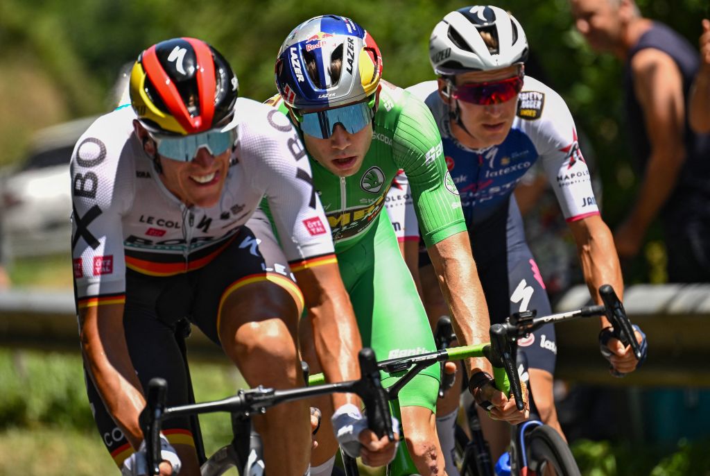 Tour de France stage 15 Live - Vingegaard survives crash on long hot ...