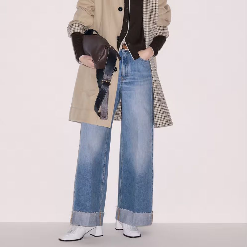 turn up jeans in light blue