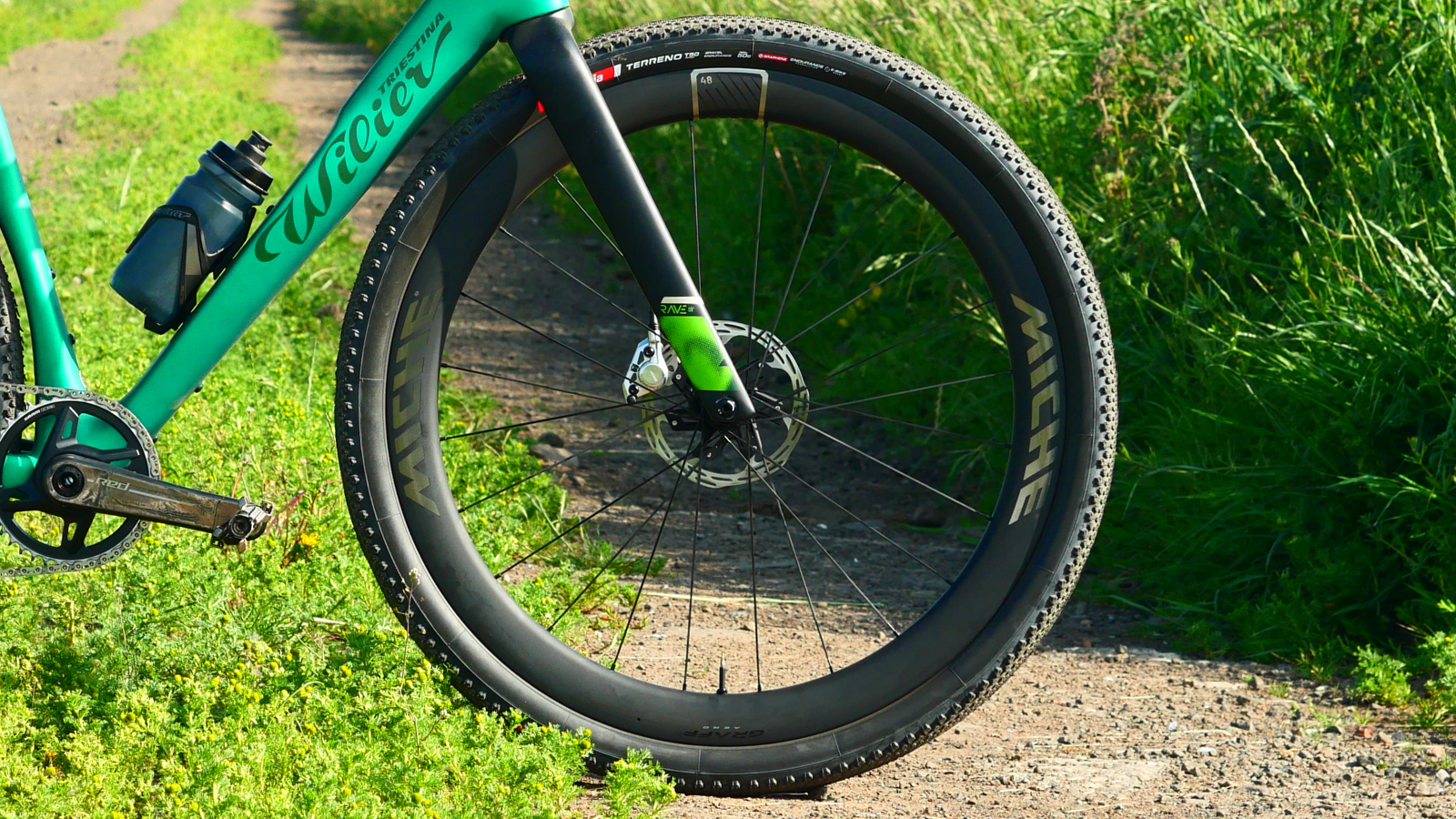 Miche Graff Aero 48 pictured against a gravel track background