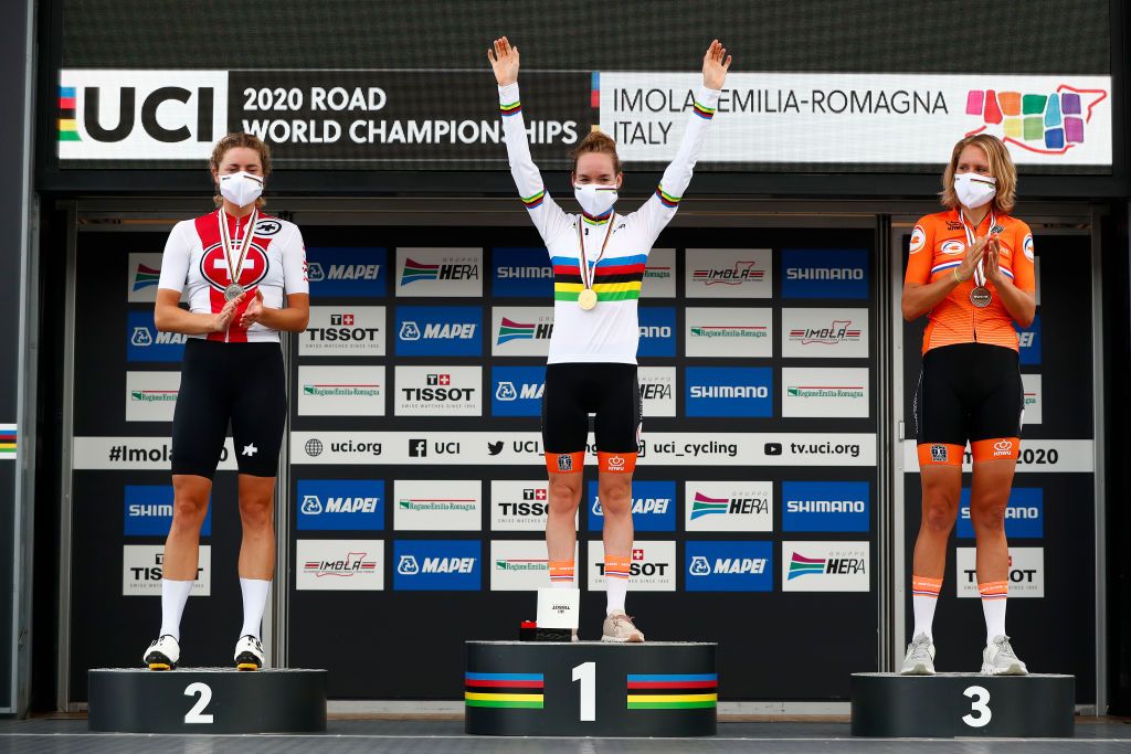 IMOLA ITALY SEPTEMBER 24 Podium Marlen Reusser of Switzerland Silver medal Anna Van Der Breggen of The Netherlands World Champion Jersey Gold medal Ellen Van Dijk of The Netherlands Bronze Medal Celebration Mask during the 93rd UCI Road World Championships 2020 Women Elite Individual Time Trial a 317km stage from Imola to Imola ITT ImolaEr2020 Imola2020 on September 24 2020 in Imola Italy Photo by Bas CzerwinskiGetty Images