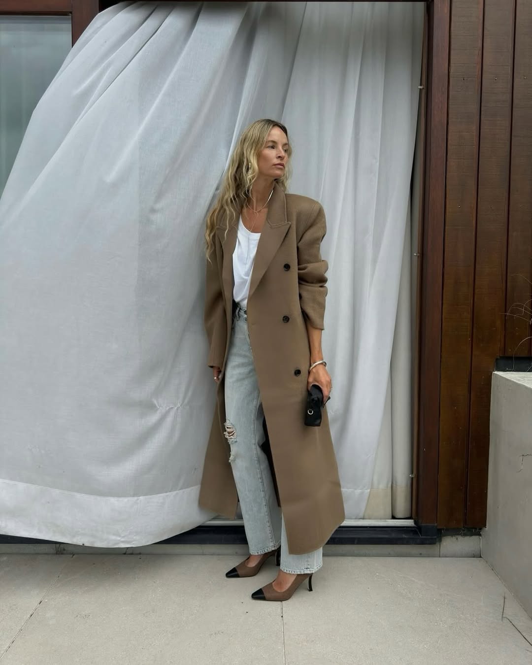 Anouk Yve wearing an Almada Label coat