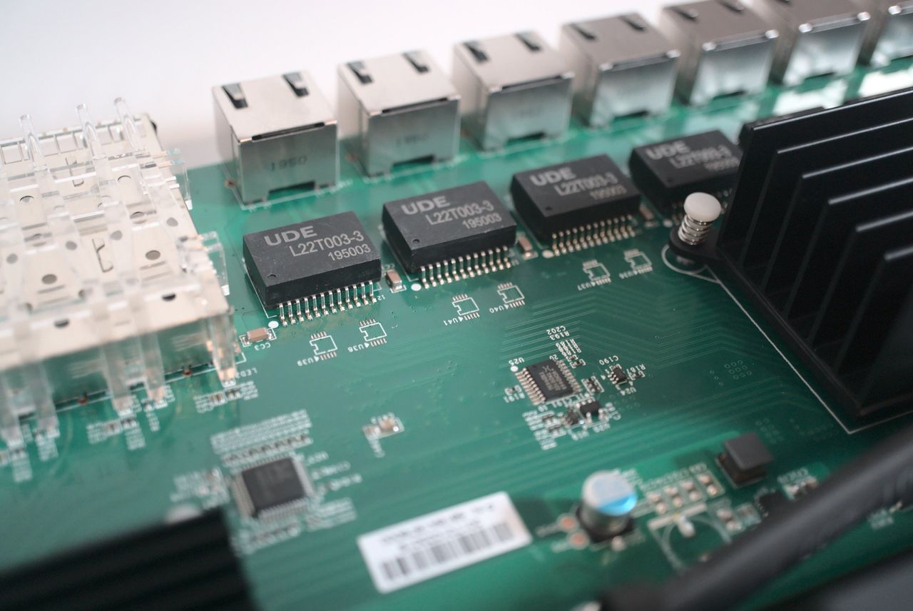 EnGenius ECS2512FP