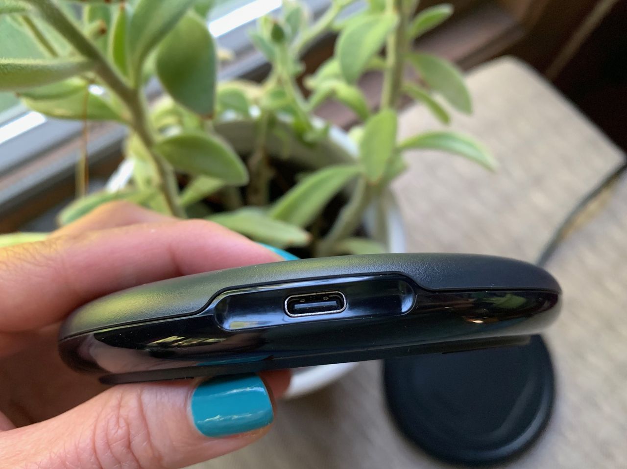 OtterBox OtterSpot Wireless Charging System
