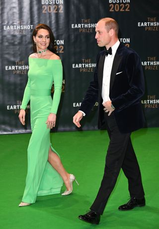 Kate Middleton wears a bright green dress with Princess Diana's emerald and diamond choker during an appearance with husband Prince William in Boston, Massachusetts on December 02, 2022