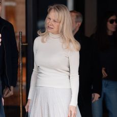 Pamela Anderson wears a tulle skirt.