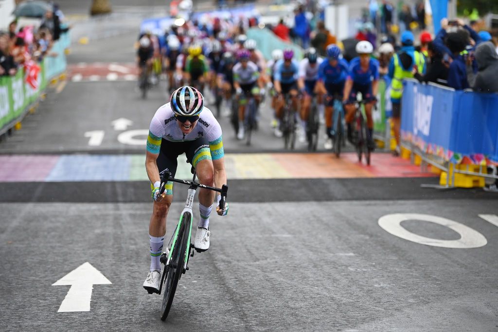 WOLLONGONG AUSTRALIA SEPTEMBER 24 Sarah Roy of Australia attacks during the 95th UCI Road World Championships 2022 Women Elite Road Race a 1643km one day race from Wollongong to Wollongong Wollongong2022 on September 24 2022 in Wollongong Australia Photo by Tim de WaeleGetty Images