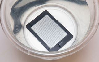 Amazon Kindle Paperwhite (2018) review: in the dunk tank
