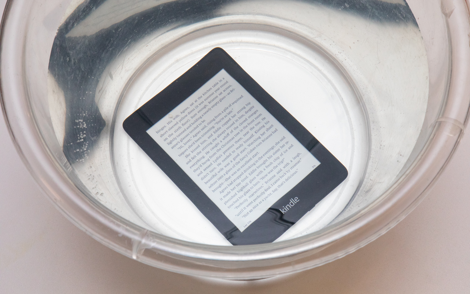 Amazon Kindle Paperwhite (2018) review: in the dunk tank