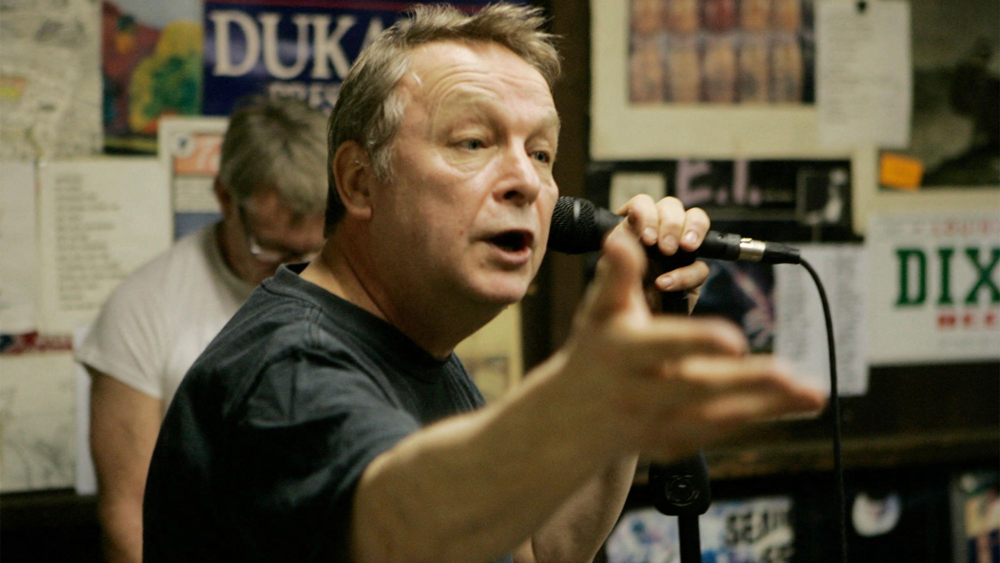 Gary Heffern, Penetrators singer who inspired Eddie Vedder, dies at 72: “The ground zero of the punk scene”