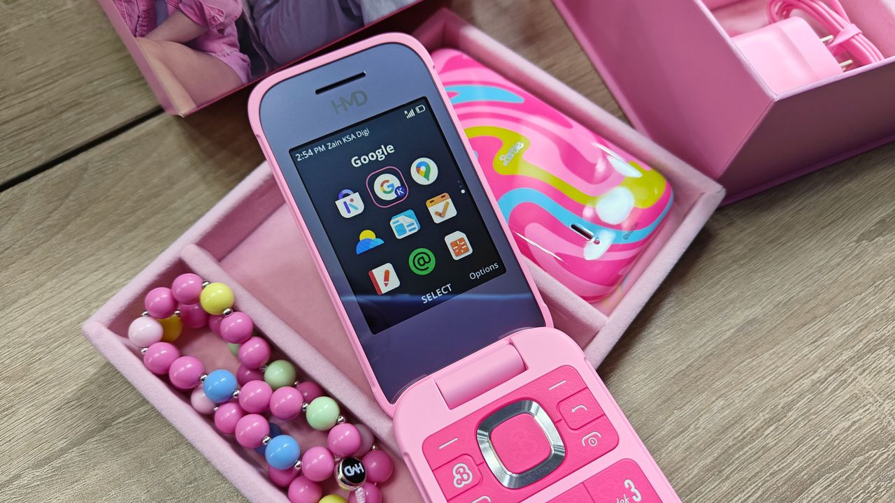HMD Barbie Phone