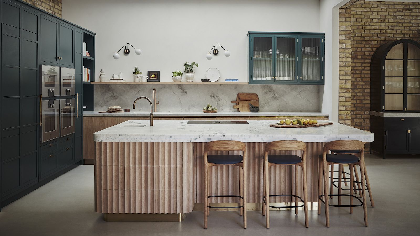 Kitchen Island Seating Ideas – Everything You Need to Know About Adding Comfort and Style to the Center of Your Space