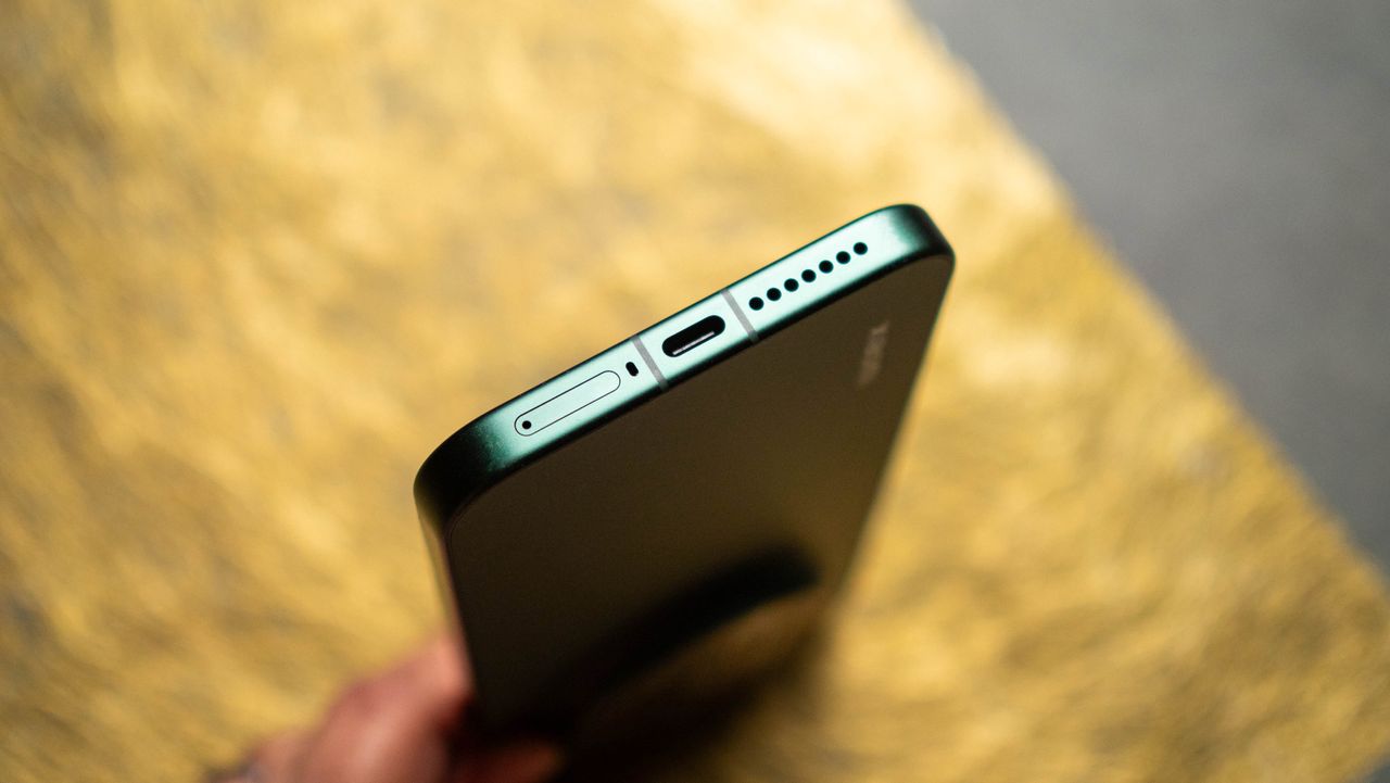 Xiaomi 17 Ultra review on Android Central