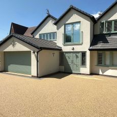 buff resin-bound driveway