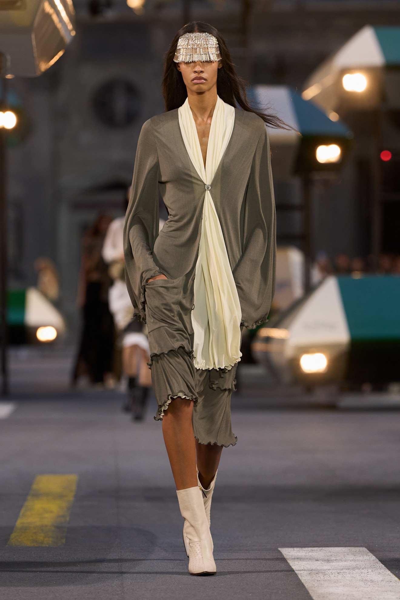 louis vuitton runway