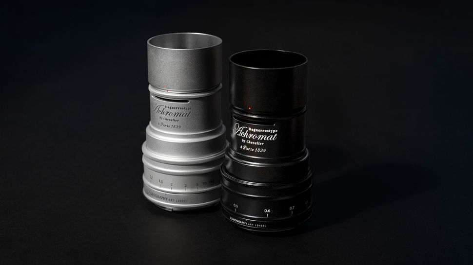 Daguerreotype Achromat 2.9/64 Art Lens is back in black... and silver