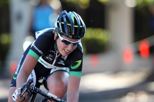 The penultimate GreenEDGE-AIS rider to attack was Loes Gunnewijk.