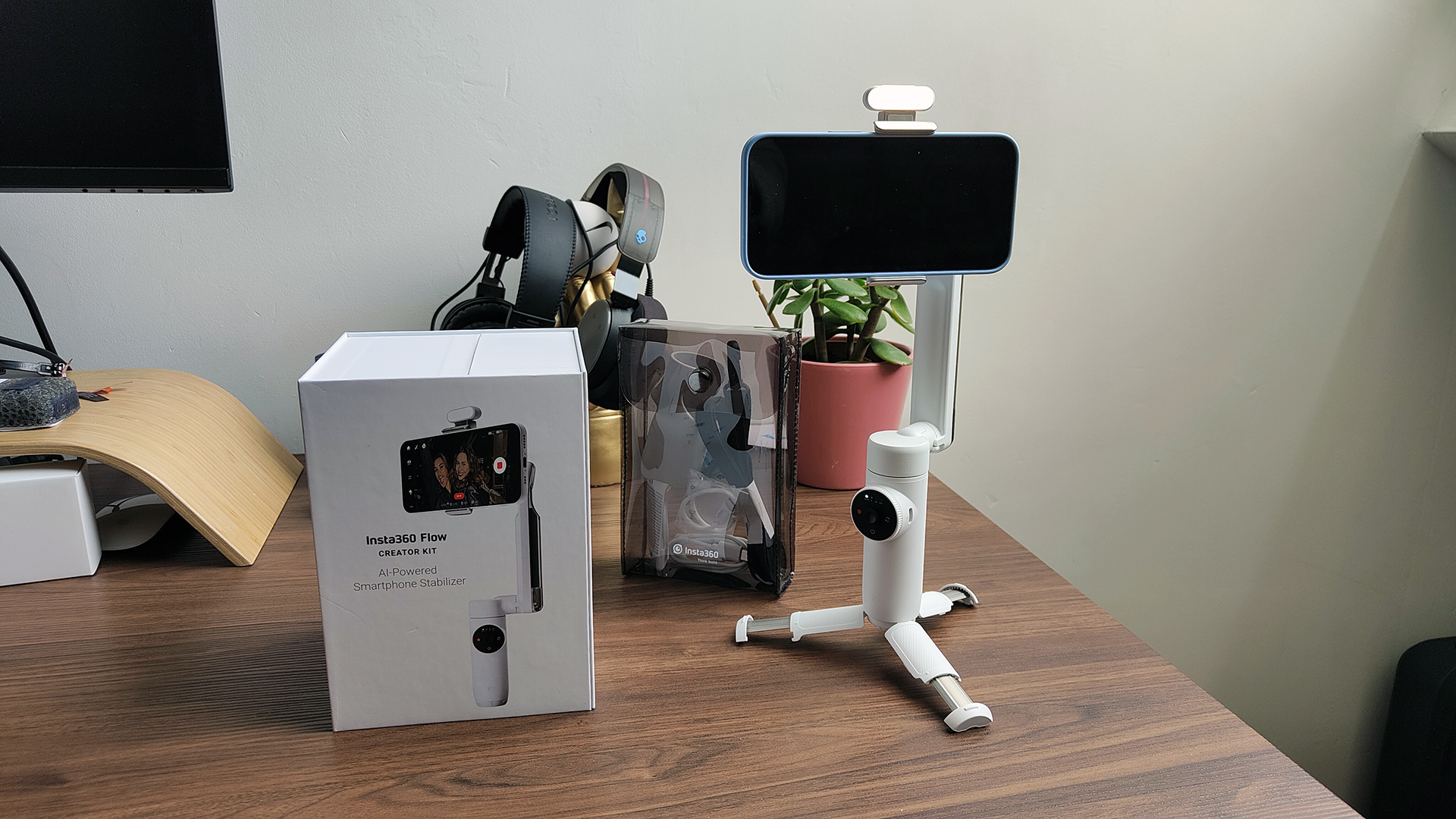 the blew… new it Flow and tried Insta360 I AI gimbal,