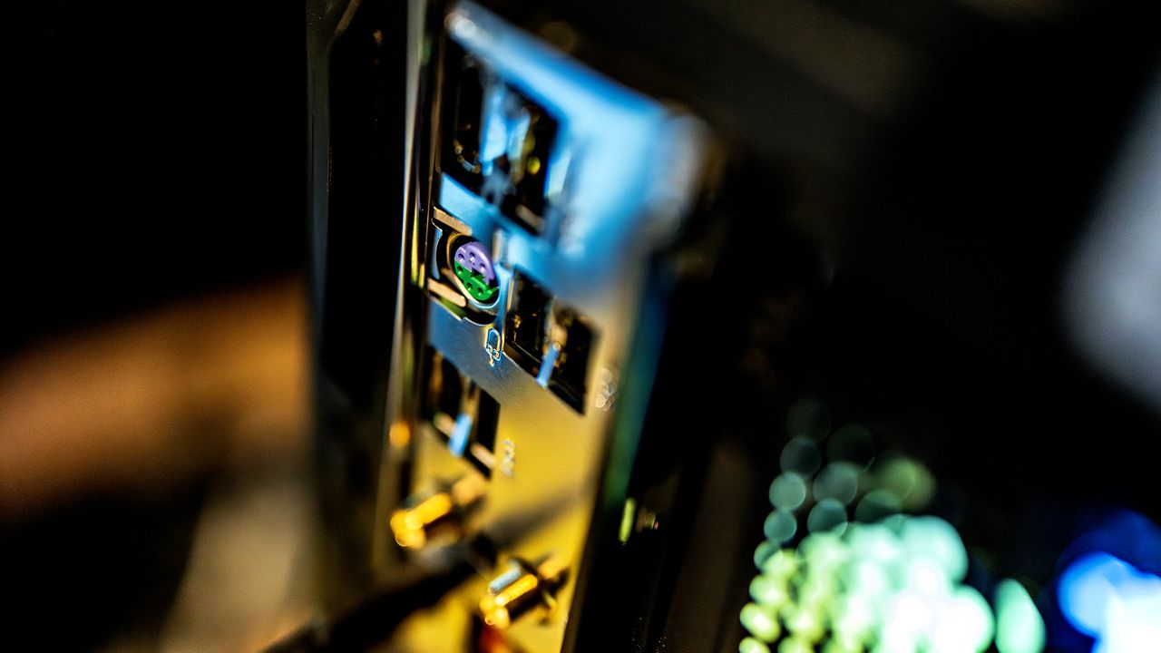 ABS Cyclone Ruby gaming PC