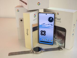 Google Pixel 6 Boxes Watch