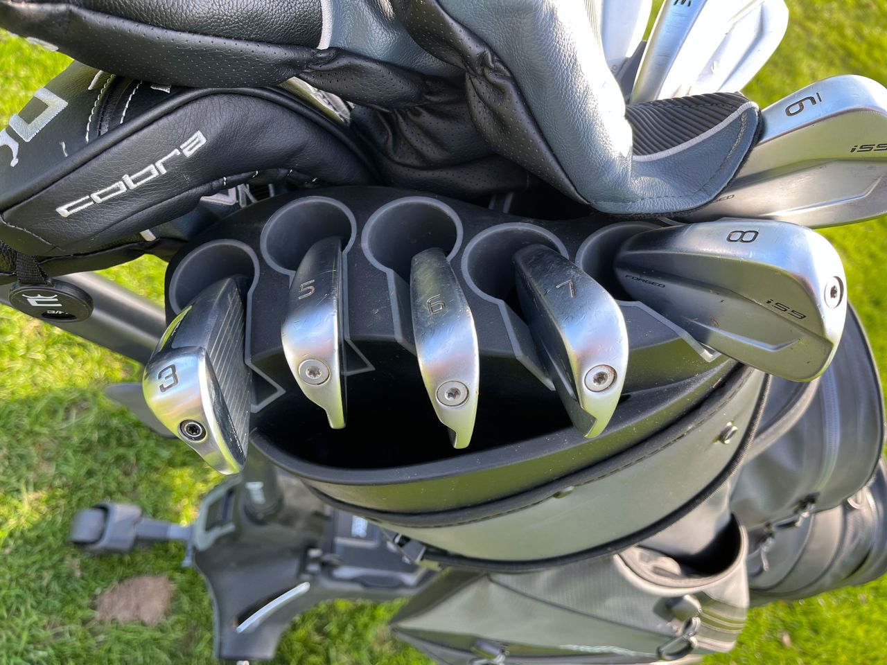 A detailed view of the divider in the Motocaddy Protekta