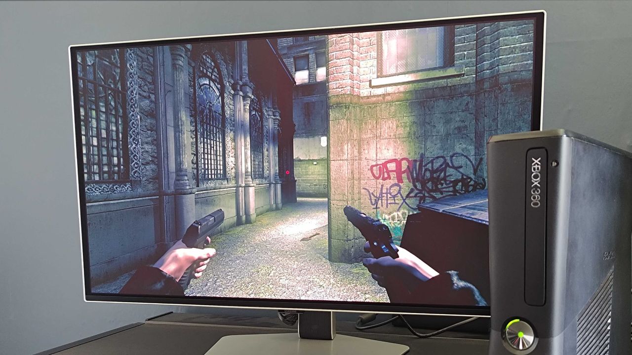 The Dakrness running on Xbox 360 using Samsung Odyssey G6 and mClassic switched off