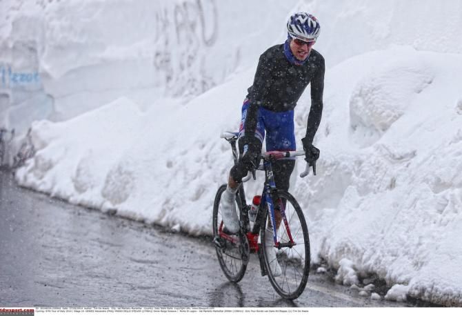 Alexandre Geniez (FDJ) dancing on the pedals