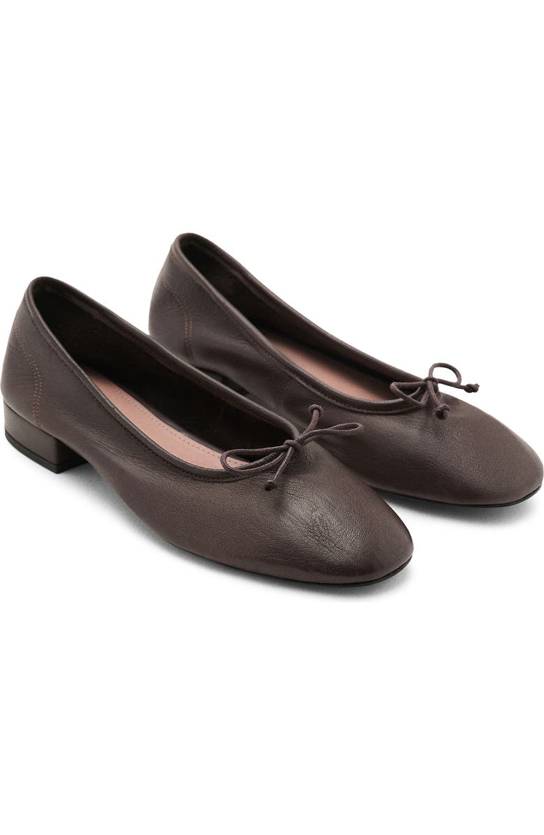 baila ballet flats