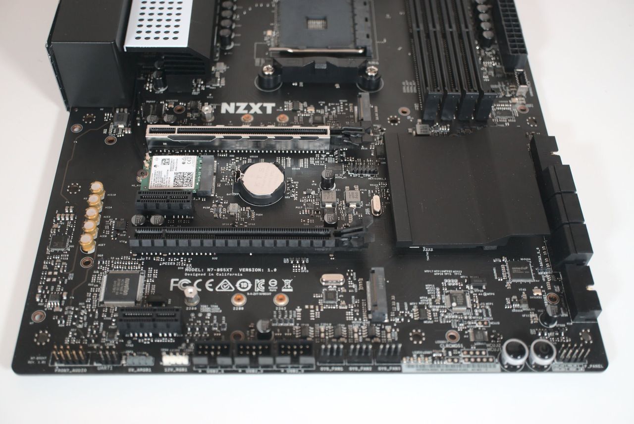 NZXT N7 B550