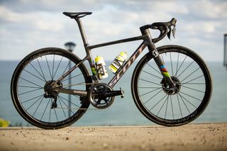 Annemiek van Vleuten's world champion Scott Addict RC disc - Gallery