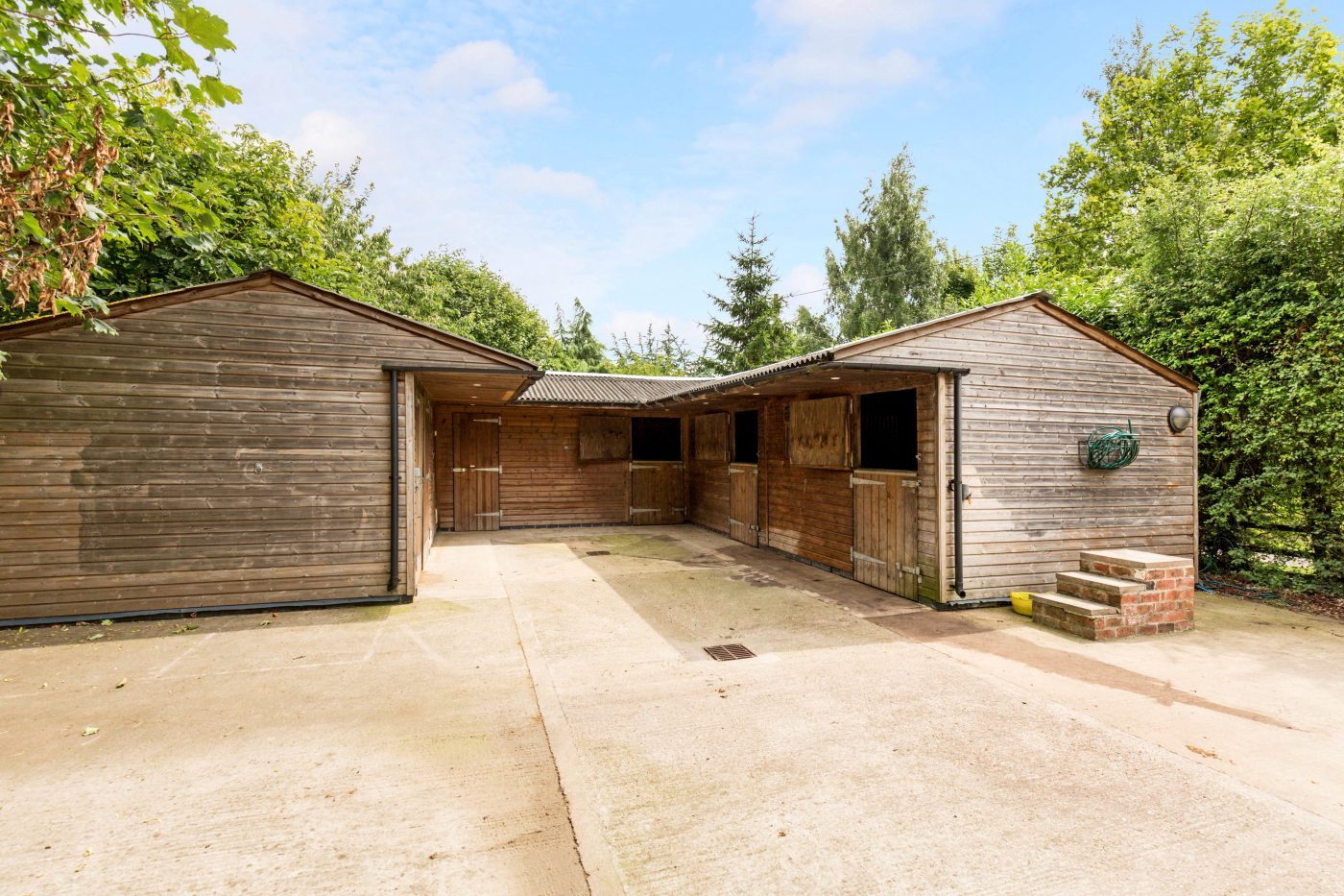 Longhills-Farmhouse-fpz192811-10-e1574247372224.jpg