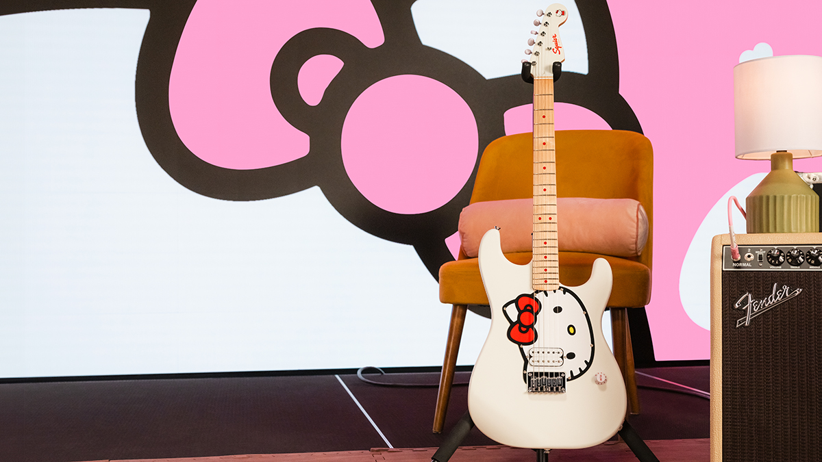 Squier x Hello Kitty Stratocaster Electric Guitar - White