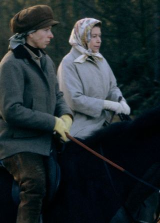 Queen Elizabeth and Princess Anne riding horses