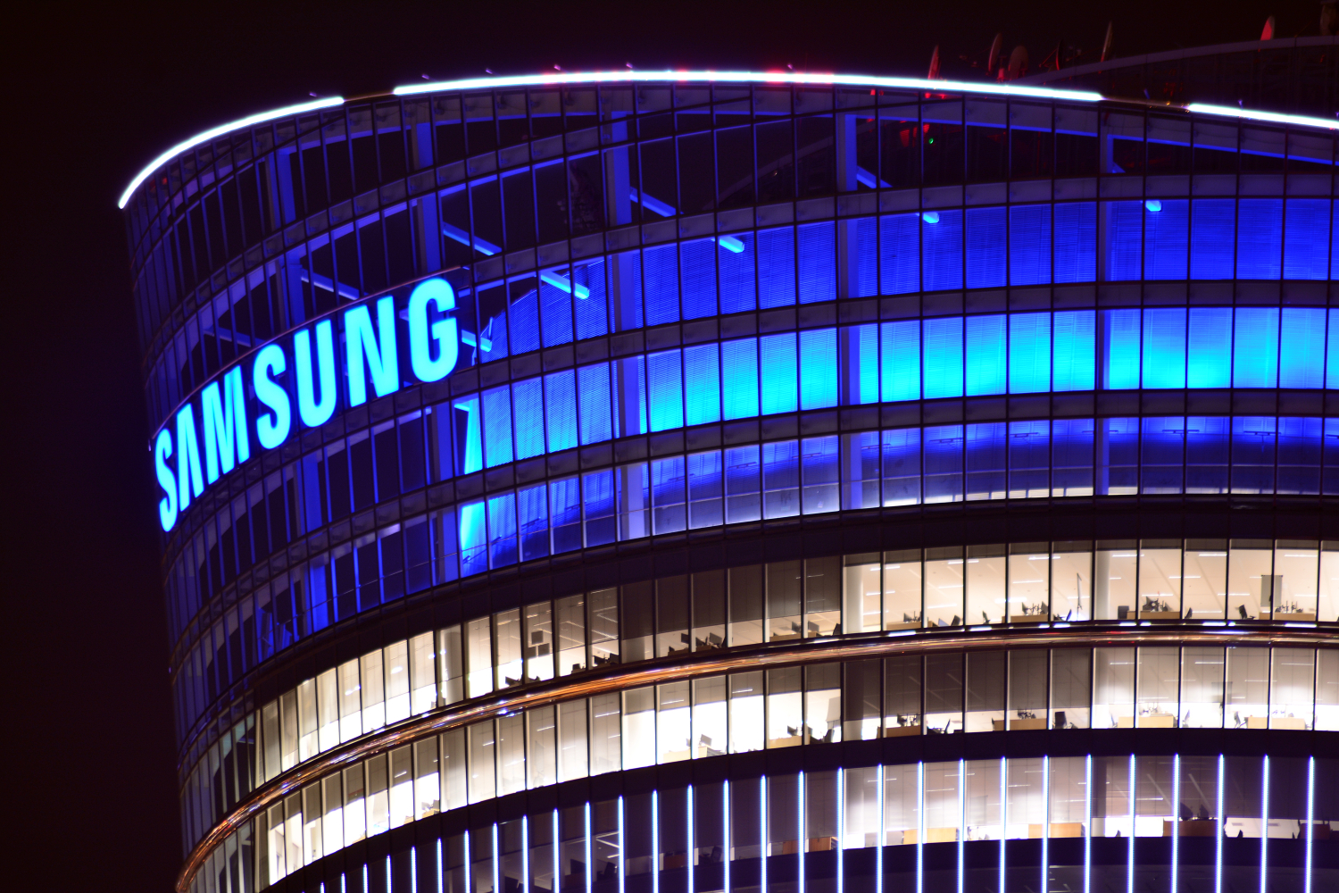 Samsung Issues Unprecedented Earnings Warning | Tom's Hardware