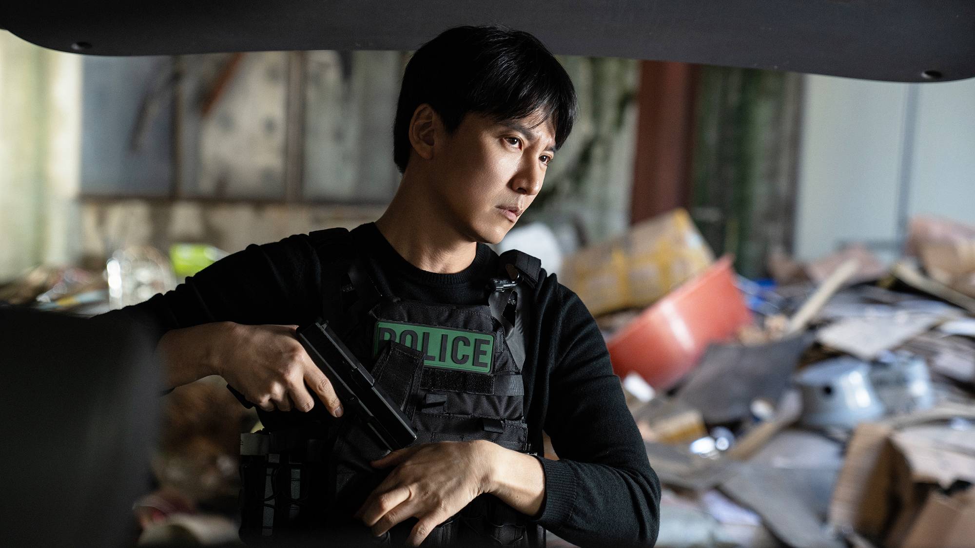 Kim Nam-gil as Lee Do in "Trigger" on Netflix