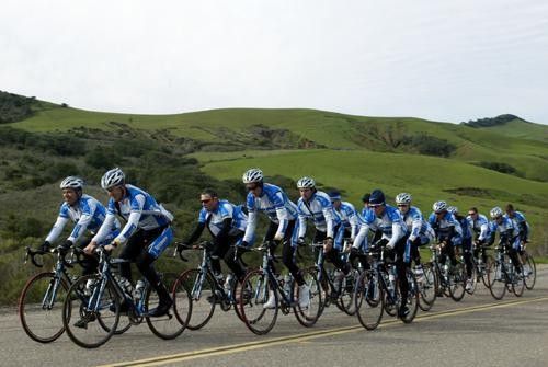 Heavy rains in southern California made for a vibrant green backdrop against the team's new colors of gray and blue.